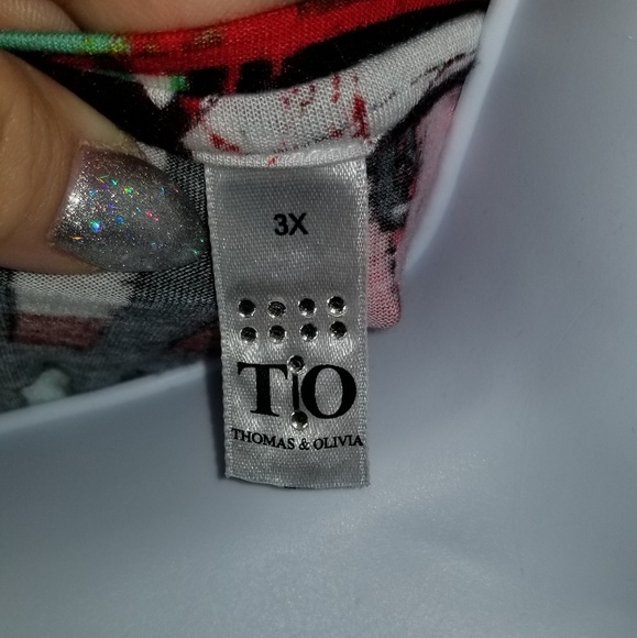 Shark bite tank with bling - Picture 7 of 7